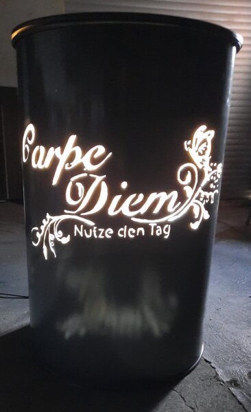 Feuertonne mit Motiv (Carpe Diem)